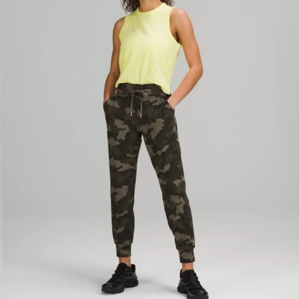 lululemon Ready to Rulu Classic-Fit High-Rise Jogger Size 10